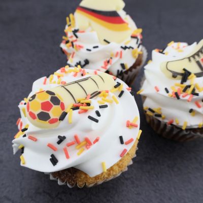 ußball-Dekorationen auf Muffins