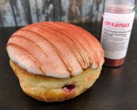 Berliner mit Kirschrot Pump Puder