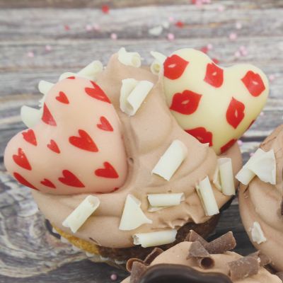 Muffin mit Schokoladendekor
